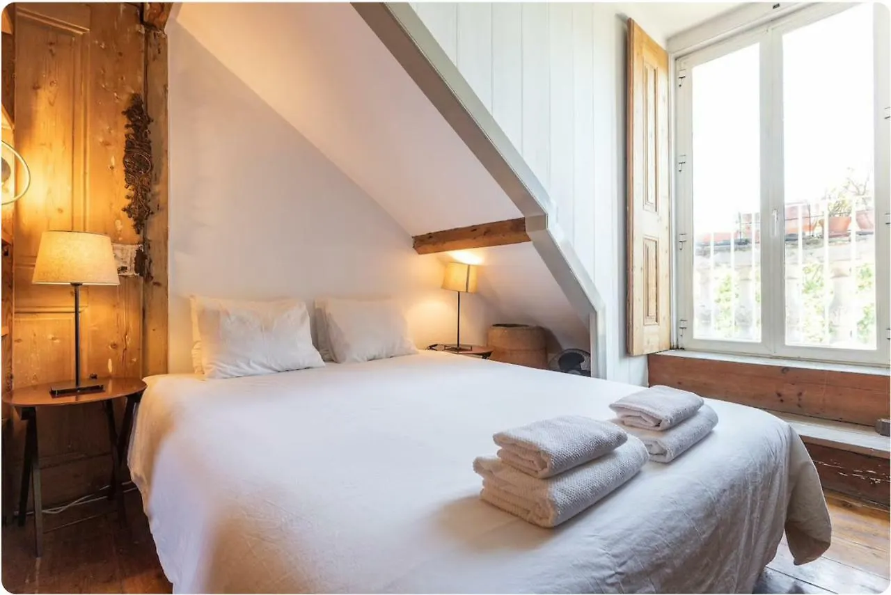 דירה ליסבון Charming Central Sunny Penthouse