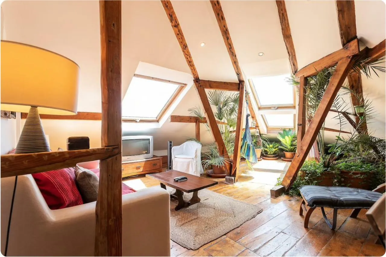 ליסבון Charming Central Sunny Penthouse 0*,